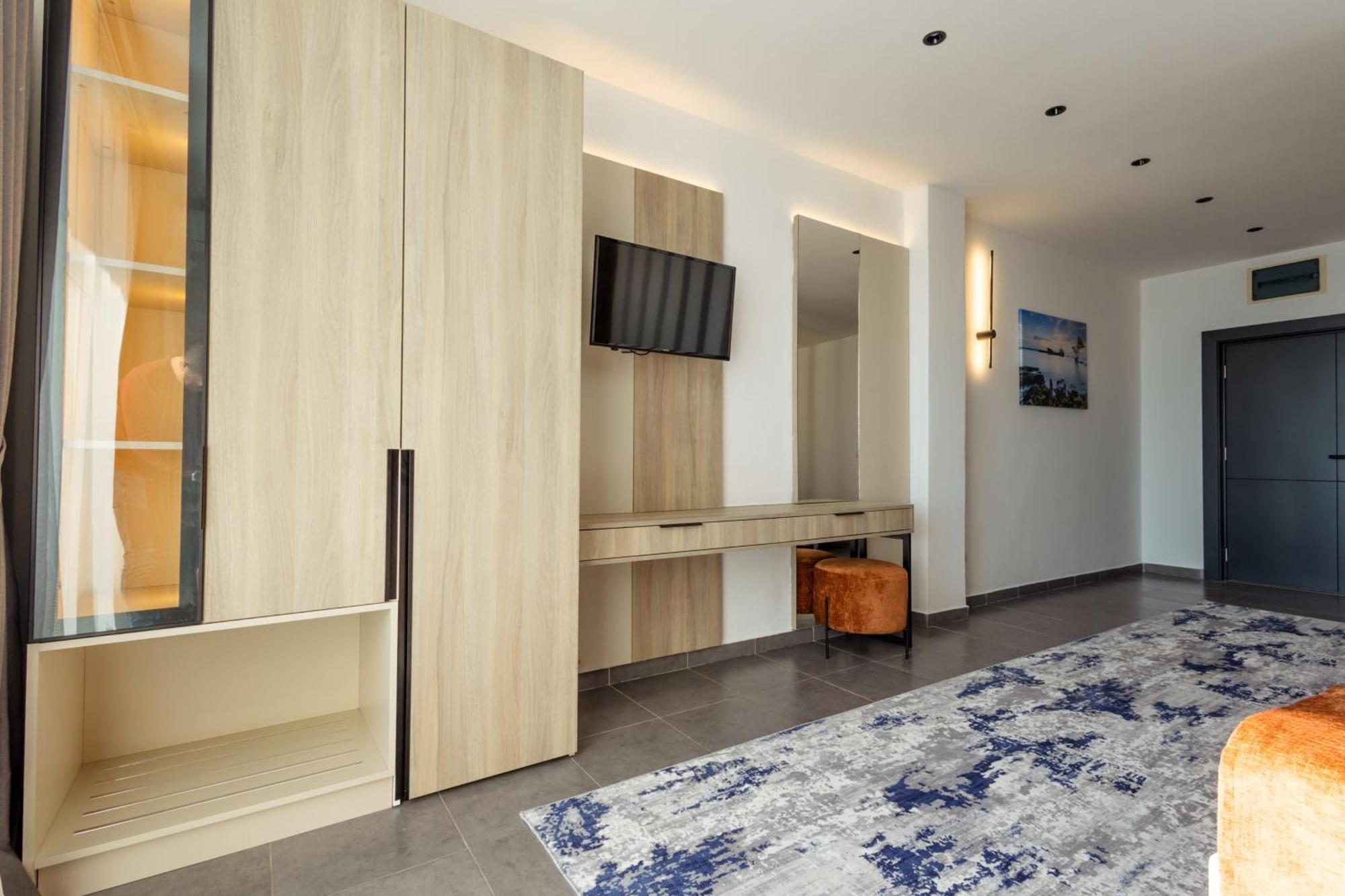 Continental Hotel Ulcinj Zewnętrze zdjęcie