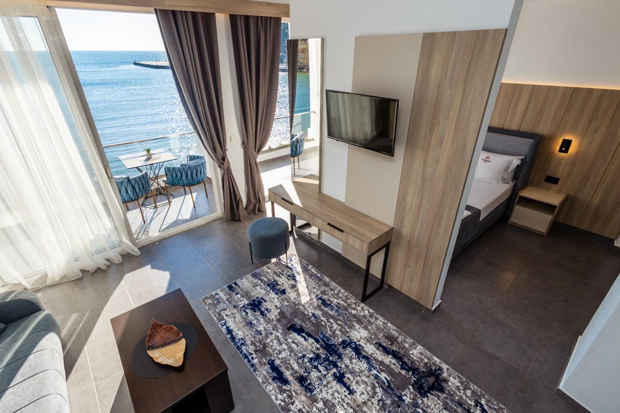 Continental Hotel Ulcinj Zewnętrze zdjęcie