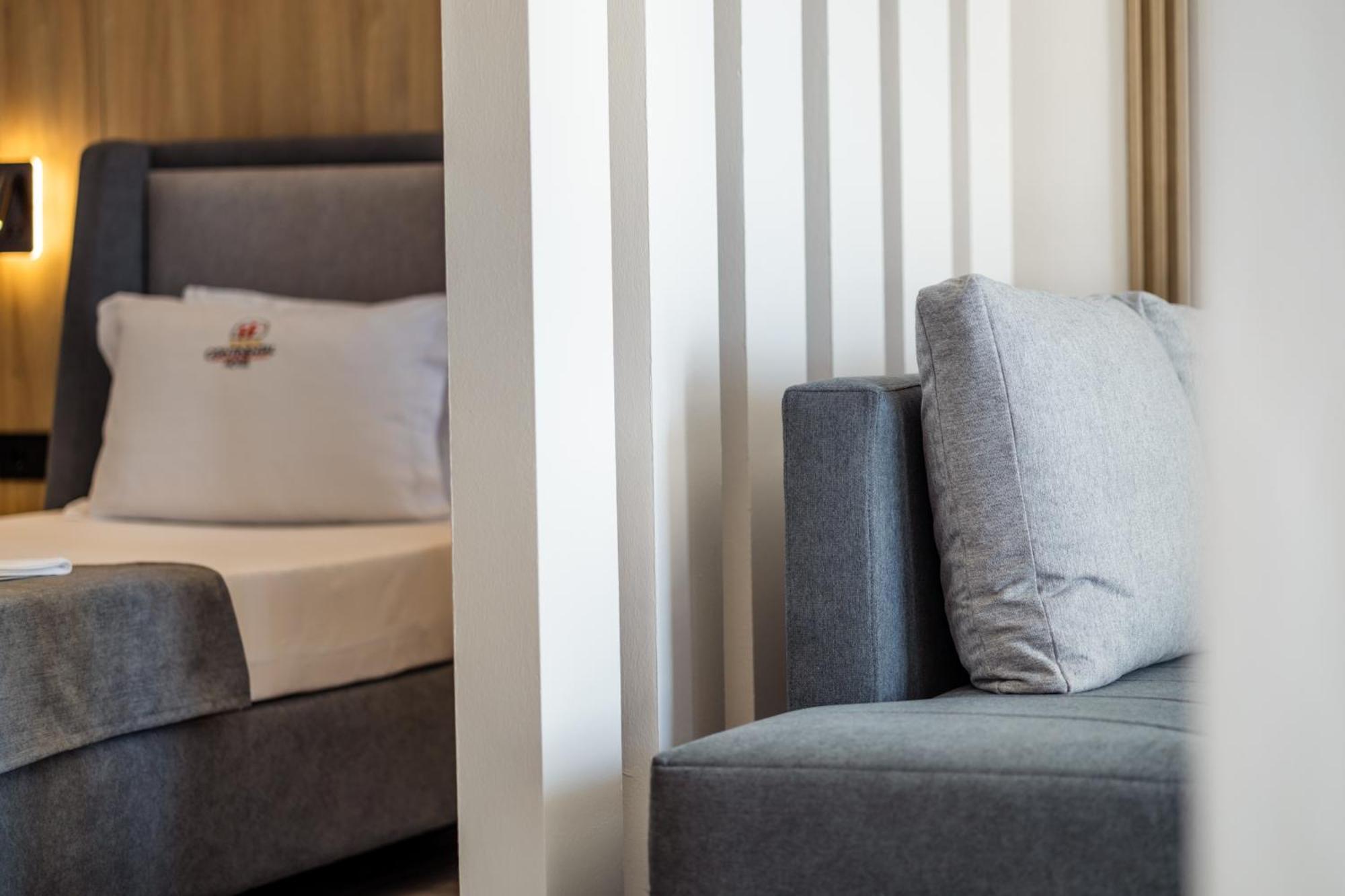 Continental Hotel Ulcinj Zewnętrze zdjęcie