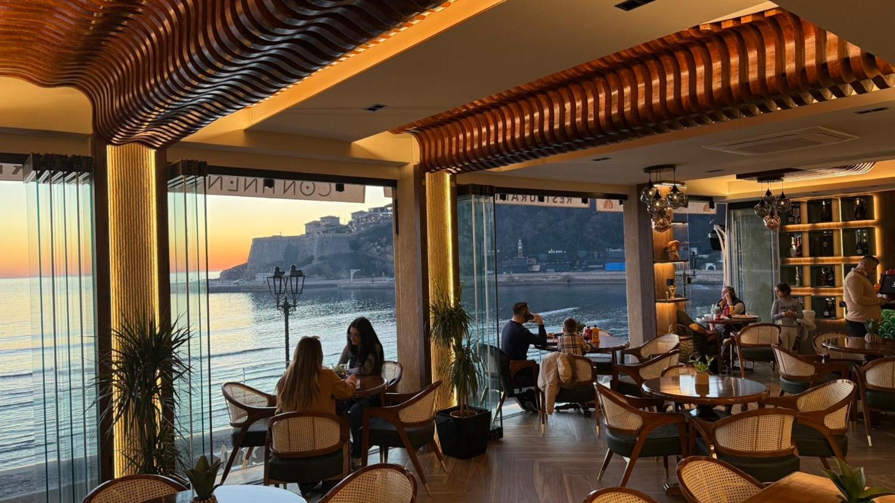 Continental Hotel Ulcinj Zewnętrze zdjęcie