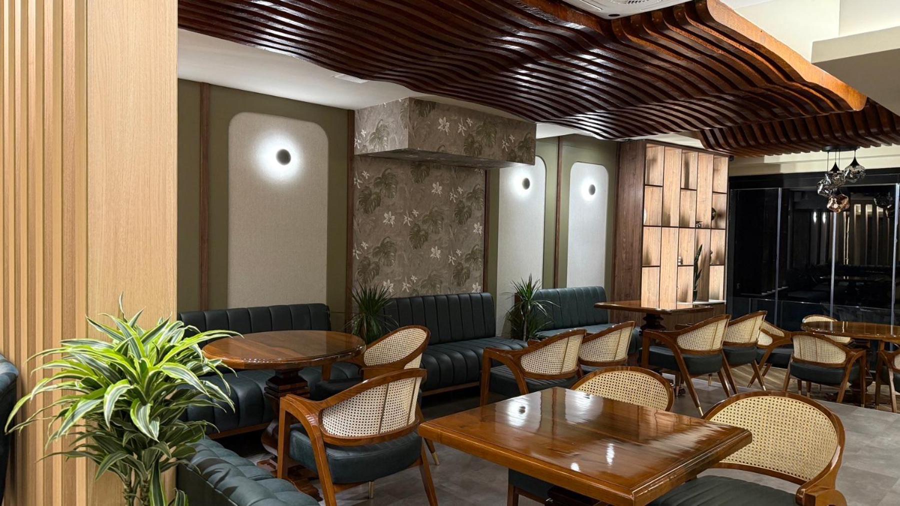 Continental Hotel Ulcinj Zewnętrze zdjęcie