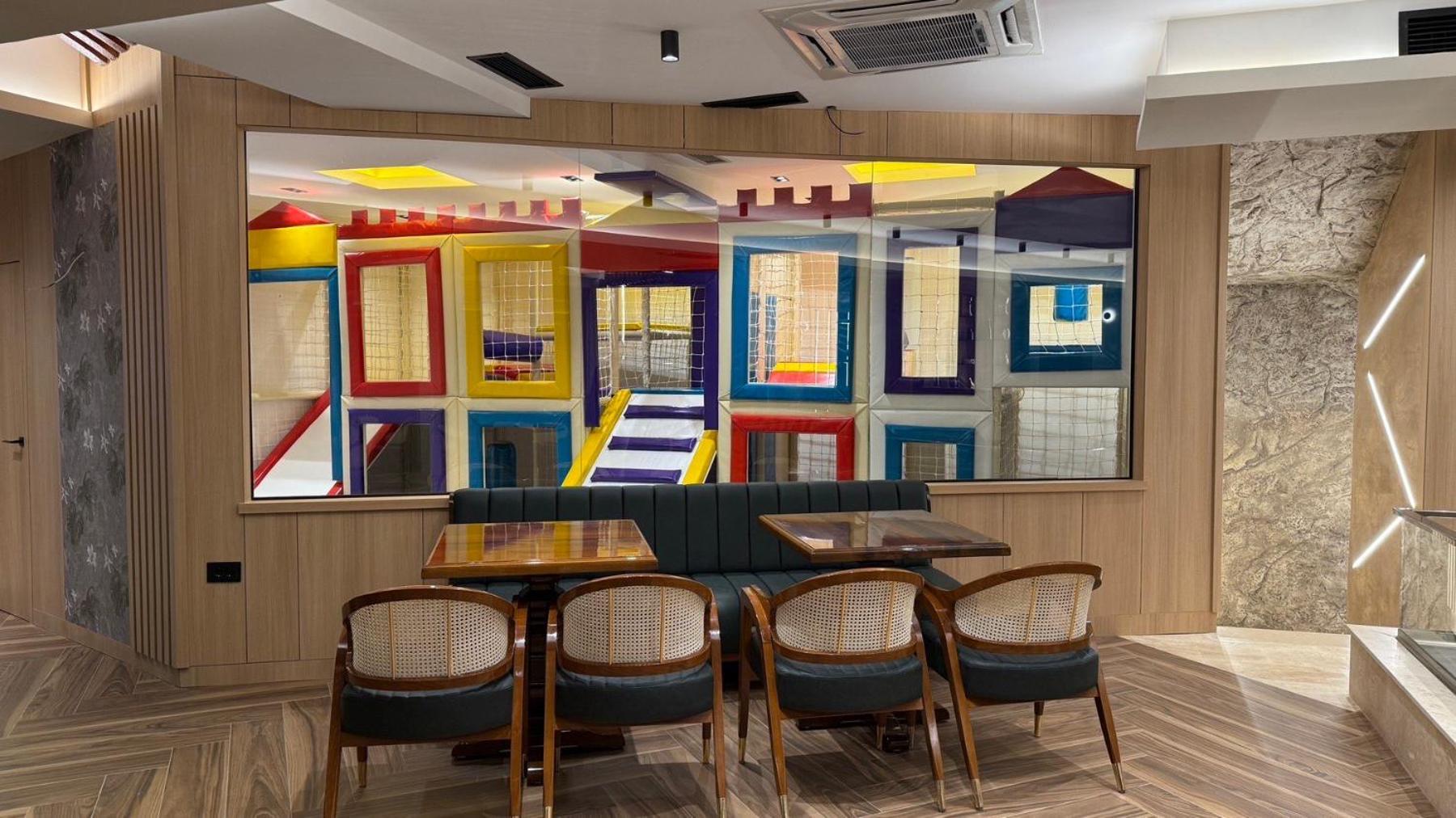 Continental Hotel Ulcinj Zewnętrze zdjęcie